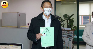 顏聖冠退北市黨部主委參選 吳怡農:我尊重