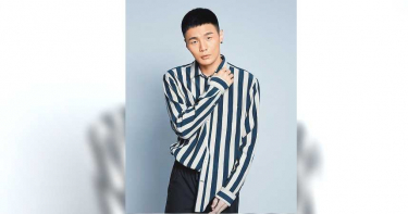 李榮浩菸蒂彈馬桶 下一秒「那邊」被燙傷…PO文討拍網笑噴