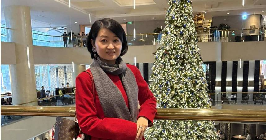 眼科醫師黃宥嘉。（圖／翻攝自睛視媳婦 眼科醫師黃宥嘉時間臉書）