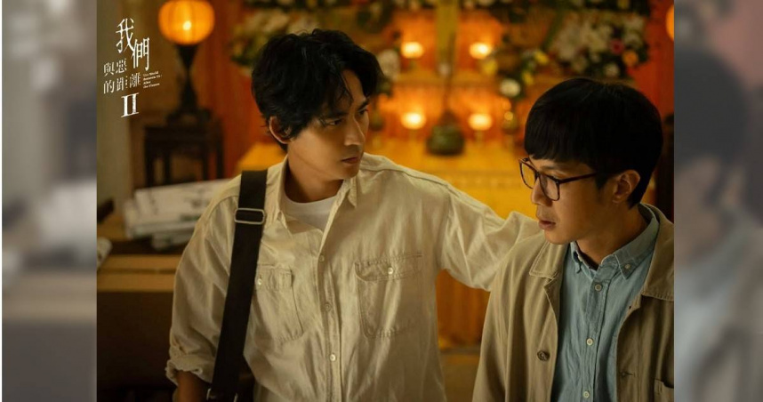 在劇中飾演「馬亦森」的周渝民（左），與薛仕凌飾演的「高政光」情同兄弟。（圖／公視提供）