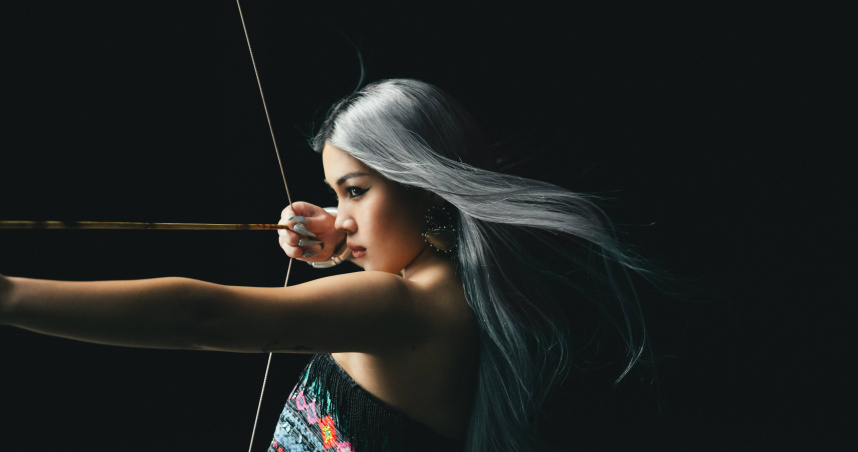 阿布絲入圍金曲6項大獎。（圖／華納音樂提供）