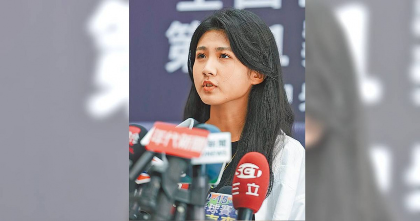 「暖暖蛇共學團」自學畢業生吳亞昕。（圖／中國時報郭吉銓攝）