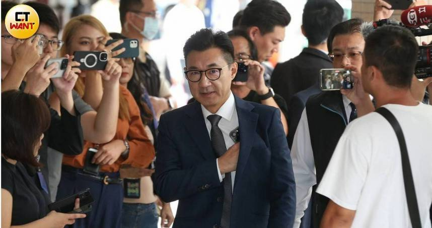 國民黨立委江啟臣呼籲政府，正視美國關稅衝擊，召開國是會議傾聽多元產業聲音。（資料圖／趙世勳攝）