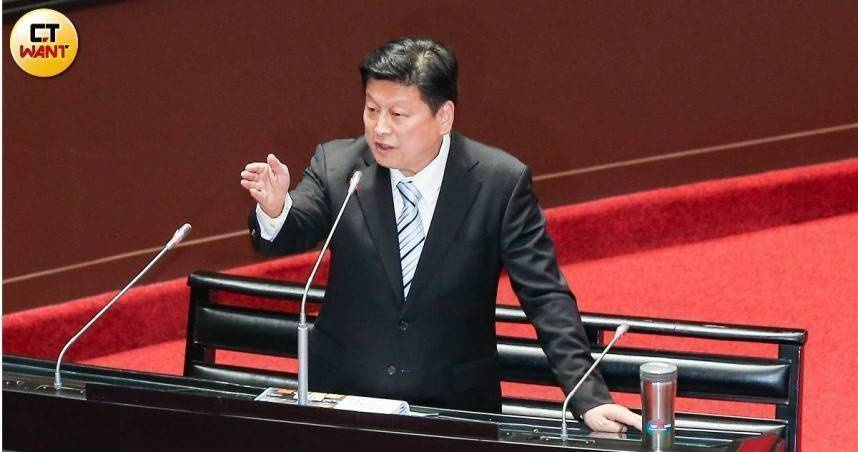 國民黨立法院黨團總召傅崐萁表示，歡迎賴清德赴立院報告國防特別預算，但強調賴應展現誠意，接受「一問一答」備詢。（圖／CTWant攝影組）
