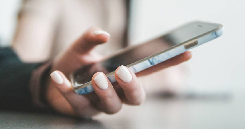 男子主動向韓國警方報案，聲稱自己被搶劫，反而露出馬腳。（示意圖／unsplash）