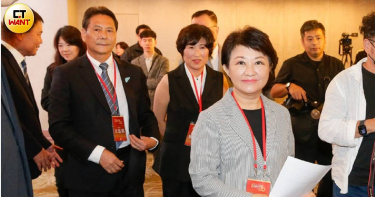 台中市長盧秀燕（前排右）將於11日出訪美東地區。（資料圖／黃耀徵攝）