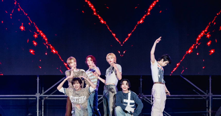 BOYNEXTDOOR壓軸演出唱了快90分鐘。（圖／讀者提供）