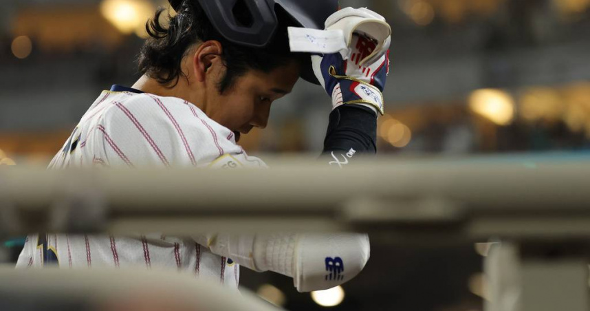 日本隊8強戰不敵委內瑞拉，大谷翔平賽後難掩失落。（圖／達志／美聯社，下同）