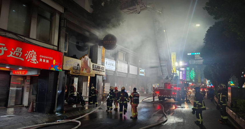 三重烤肉店起火害9人傷　網友控「含油醬汁惹禍」業者否認