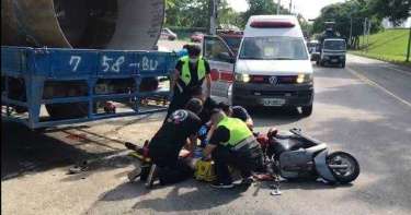 大貨車違規左轉害命 26歲騎士遭輾慘死