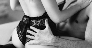 6男3女「雜交趴」瘋狂激戰!活塞照外流 網曝漲價了:以前才3000
