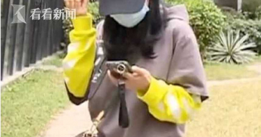 狂砸百萬胸部整形 火辣人妻崩潰:正面變四顆