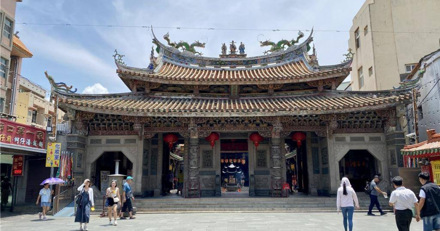 鹿港老街及周邊地區以黑馬之姿奪下2024年全台最夯景點。圖為鹿港天后宮。（圖／中國時報記者蔡明亘攝）