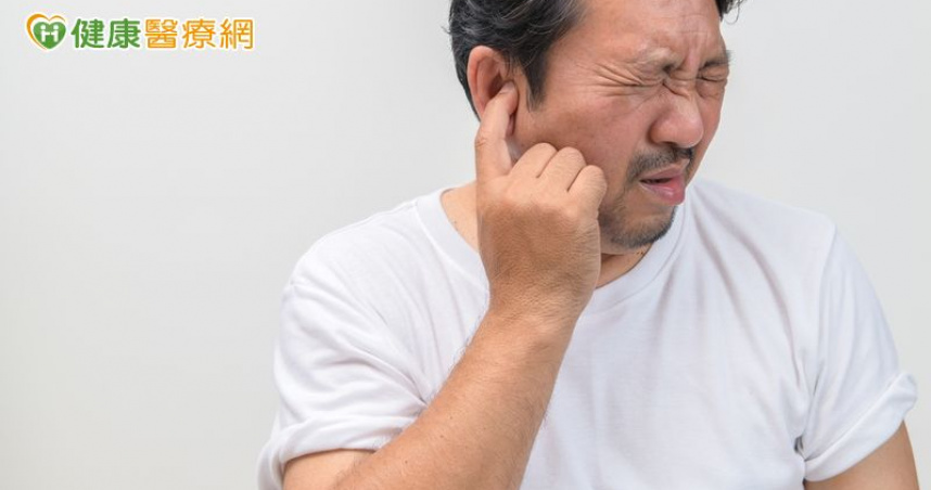 單側耳朵悶塞恐是鼻咽癌早期徵兆！　醫點名「高危險族群」注意