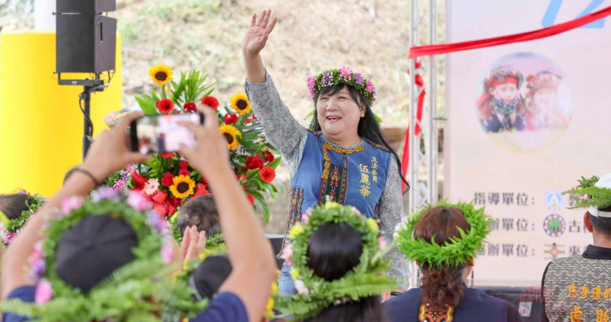 伍麗華說,她收到許多民眾反映被冒名連署,相信檢調正在進一步追查名冊的來源。(圖/翻攝自伍麗華臉書)