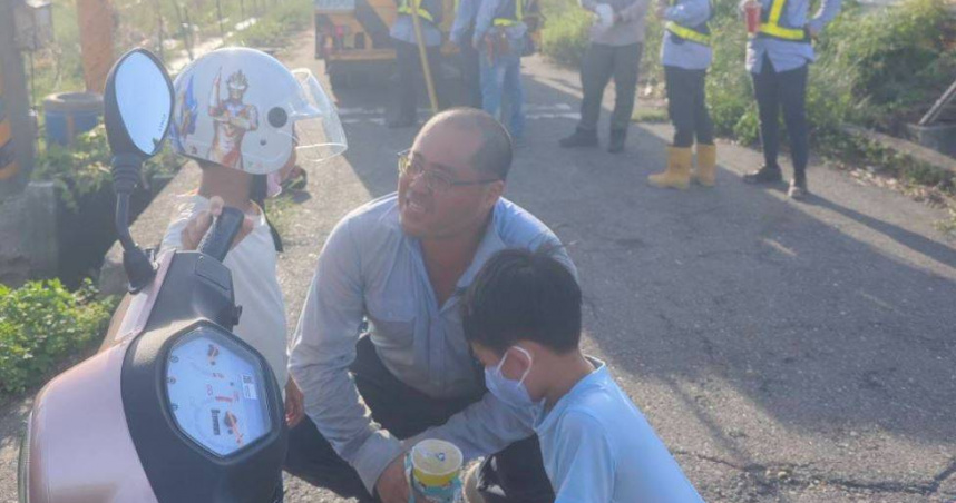 搶修現場父子短暫重逢，感動嘉義。（圖／台電嘉義區營業處提供）