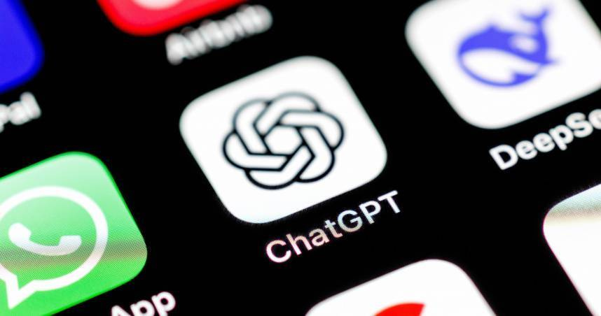 網友討論關於使用ChatGPT和Gemini後的體驗。（圖／達志／美聯社）