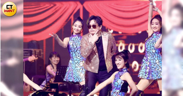 康康一連帶來〈惱人的秋風〉、〈拒絕再玩〉、〈山頂黑狗兄〉、〈媽媽請你也保重〉四首組曲。（圖／侯世駿攝）