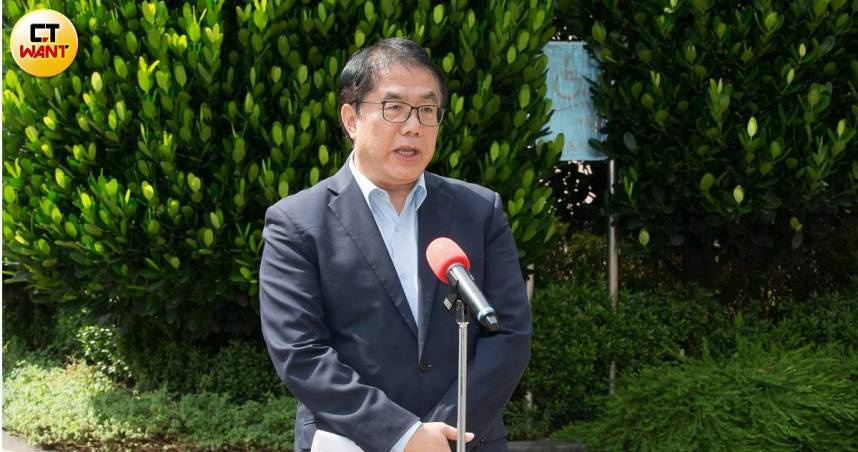 黃偉哲指示，台南市政府道安團隊各小組依工程、執法、教育等3E手段從源頭管理的等33項相關作為積極推動，並於每月道安會報中進行滾動檢討，期能有效降低重大交通事故發生率。（圖／CTWANT攝影組）