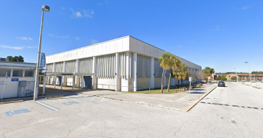 驚!座位下有死人 高中地下埋250具屍體