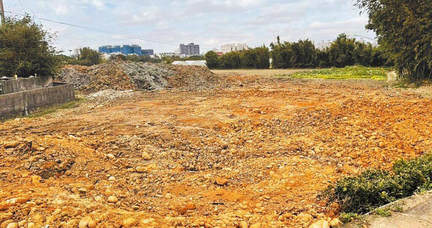 不肖砂石業者近期在桃園及八德交界處恣意傾倒廢土，經桃園市環保局稽查雖未查獲廢棄物，但仍持續觀察可疑對象。（圖／桃園市環保局提供／中國時報姜霏桃園傳真）