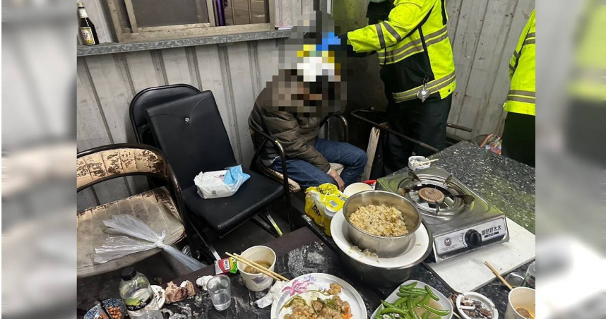 八里檳榔攤2男酒後爆衝突，1男頭部遭砍送醫。（圖／翻攝畫面）