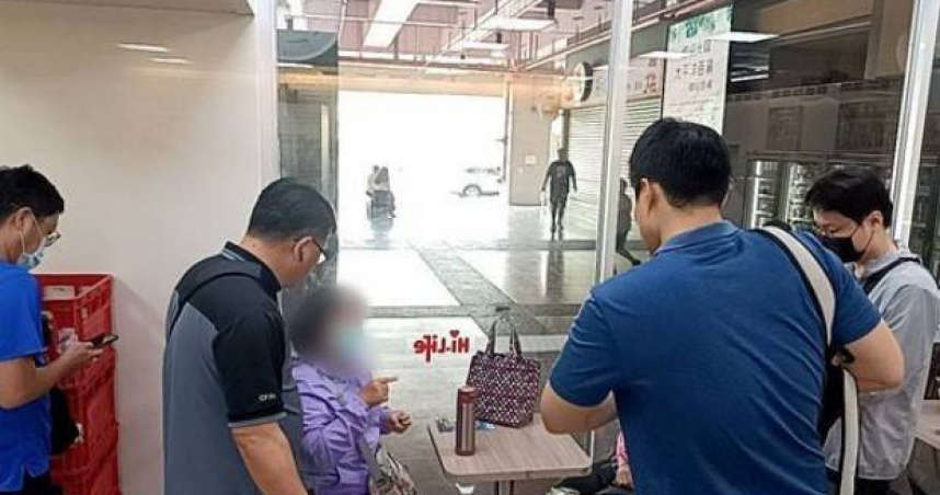 周女誤信投資詐騙損失60萬元，警民聯手相約車手面交，這才成功逮獲54歲葉女法辦。（圖／翻攝畫面）