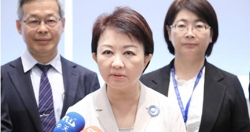 台中市長盧秀燕4日受訪指出，豐原1家5口案件是一個悲劇，真的讓人家心碎。（圖／中時記者陳淑娥攝）