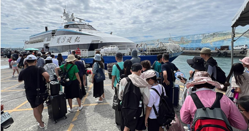 蘭嶼下午1點停班停課。（圖／報系資料照）