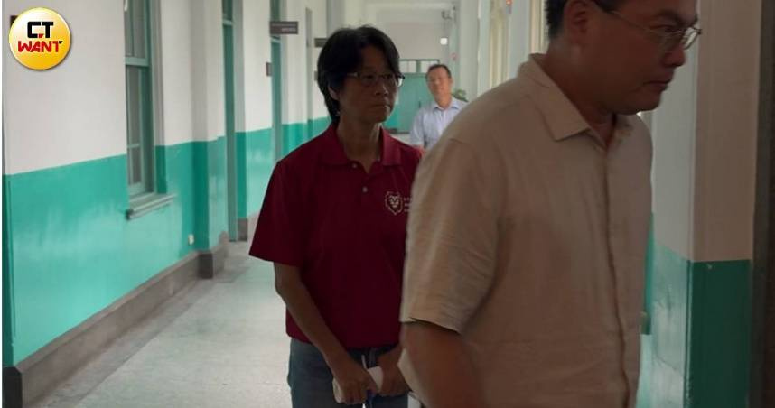 北檢21日上午10時許再次派員前往台師大針對抽血案進行調查。（圖／翻攝畫面）