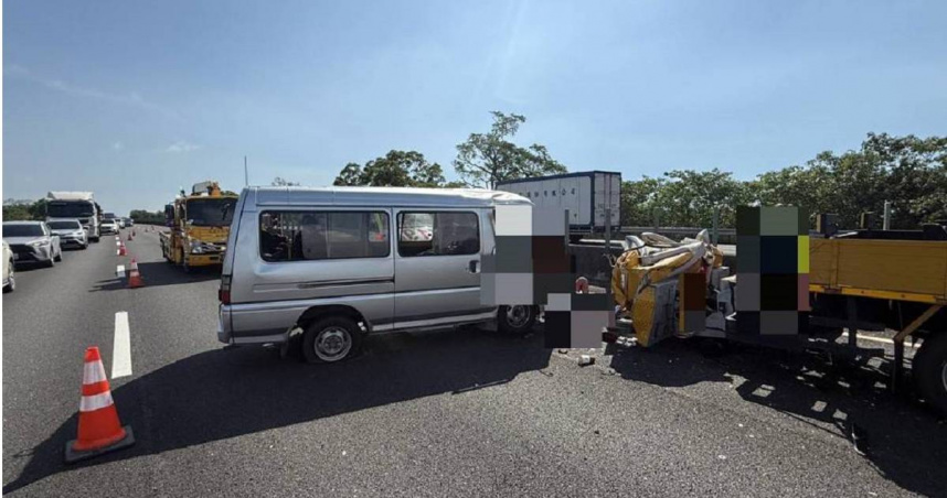 國道3號嚴重車禍！廂型車追撞工程防撞車　嘉義縣國中棒球隊8人送醫