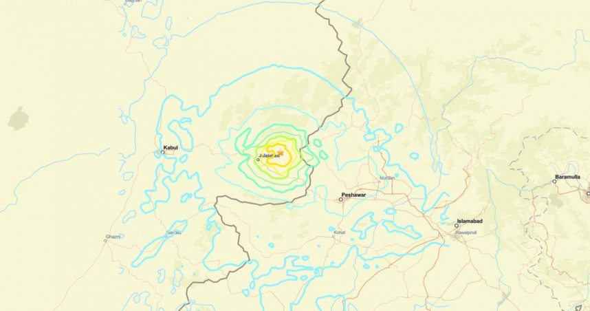 阿富汗興都庫什山脈地區間8月31日深夜11時發生規模6.0強震。（圖／翻攝自USGS）