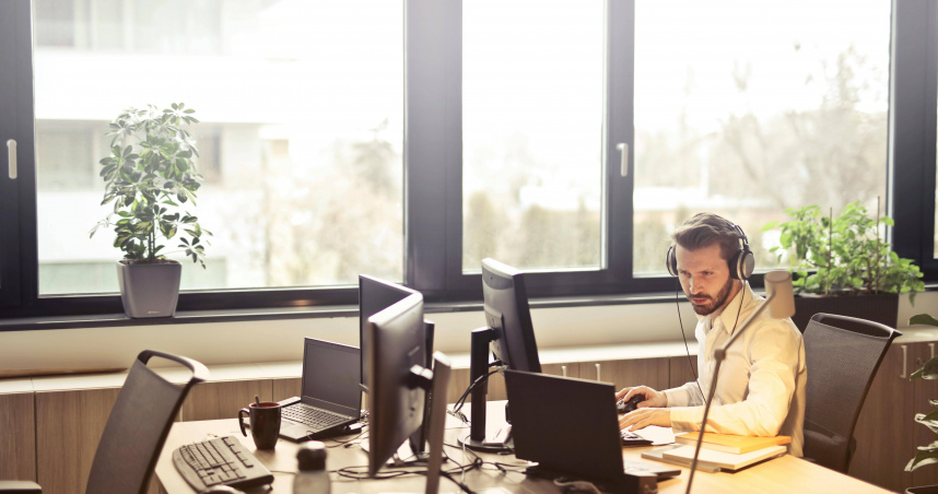 「員工最討厭的公司福利」排行前五名出爐。（示意圖／Pexels）