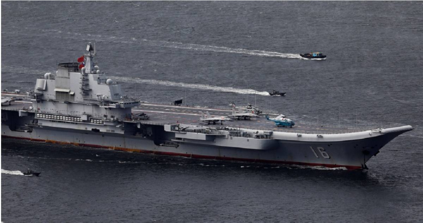 圖為中國大陸首艘航母遼寧艦。（圖／達志／美聯社）