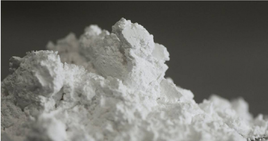 稀土氧化釔（yttrium oxide）。（圖／達志／美聯社）