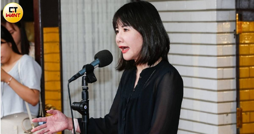 有意角逐彰化縣長的立委謝衣鳳（圖）遲未獲國民黨中央徵召，支持者議論紛紛。（圖／黃耀徵攝）