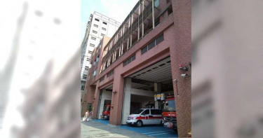 子牽9旬母過馬路遭撞重傷 肇事駕駛稱被A柱擋到