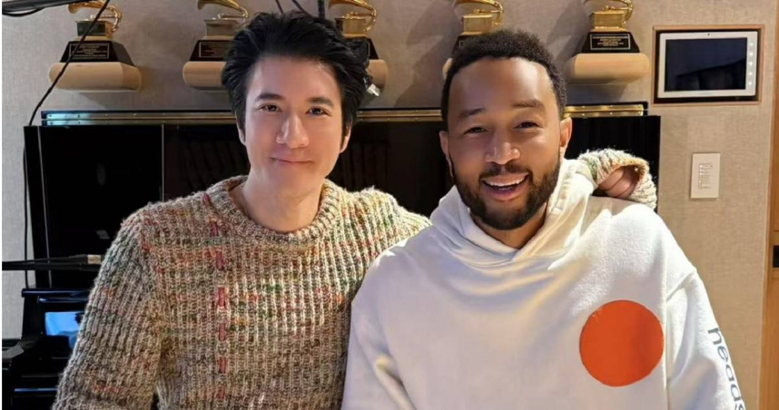 王力宏（左）在社交媒體上曬出與John Legend（右）的合影。（圖／西東音樂提供）