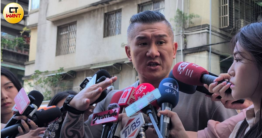 館長陳之漢15日下午現身刑事局準備接受偵訊，並怒嗆賴清德「乾脆當網軍好了」。（圖／林冠吟攝）