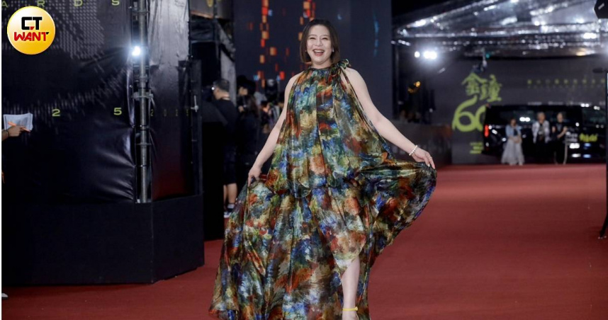 劉品言挺著8個月孕肚、腳踩12.5公分高跟鞋驚喜現身紅毯。（圖／本刊攝影組）