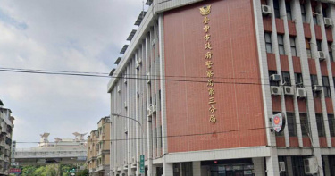 台中女子遭持刀猛刺胸口 鮮血狂噴無生命跡象
