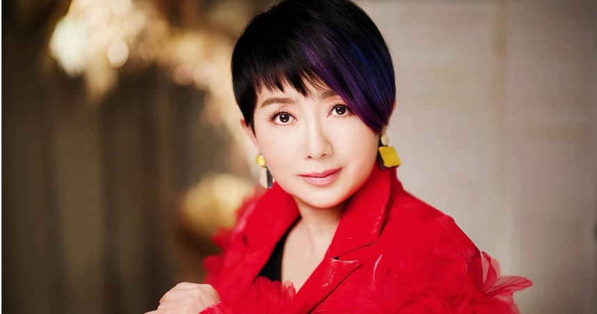 周思潔睽違5年重返歌壇推出全新EP《人生就是學》，新作由7座金曲獎得主蕭煌奇製作。（圖／萊格悠國際文化提供）