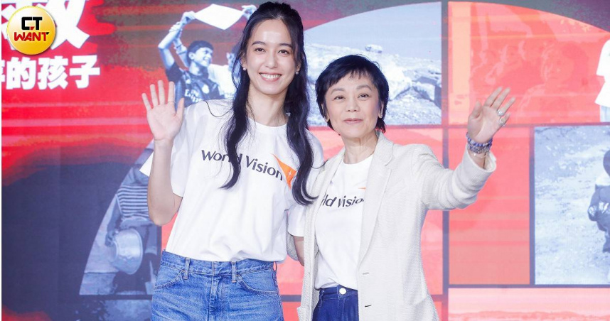 張艾嘉（右）、陳庭妮擔任世界展望會代言人。（圖／趙文彬攝）