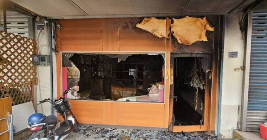苗栗1間按摩養生館發生火警，竟是前員工阮女縱火所致，造成她嚴重燒傷插管治療中。（圖／翻攝畫面）