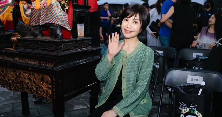 唐美雲驚喜現身廟街潮時尚活動。（圖/唐美雲歌仔戲團提供）