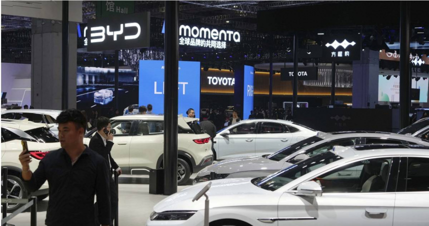 汽車產業分析師鄧恩（Michael Dunne）指出，在電動車領域，中國領先其他國家10年（圖／達志／美聯社）