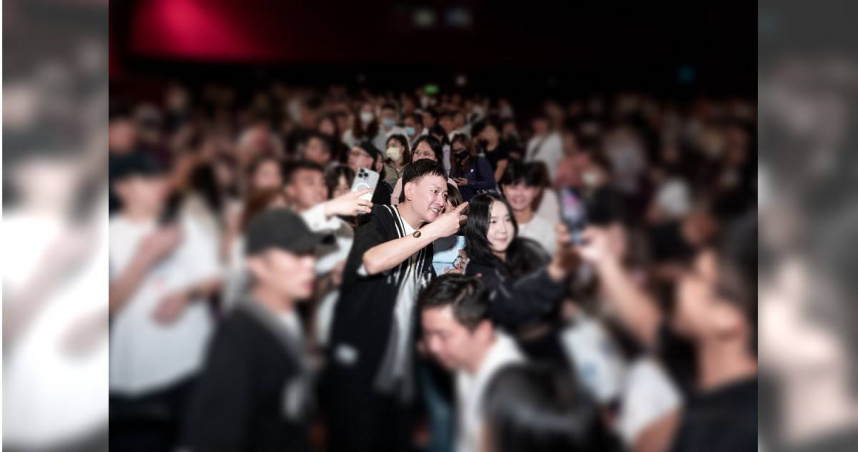 《角頭－鬥陣欸》破億謝票！王識賢相約粉絲「爆汗的熱血行程」。（圖／曼尼娛樂）