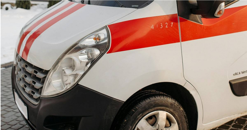 新北市板橋區今（25日）上午約11時驚傳1起墜樓事故。（示意圖／翻攝自pexels）