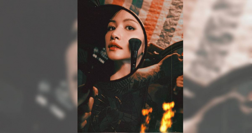 李千娜出道18年來首次大型演唱會《入戲》，將於12月6日在台北國際會議中心登場。。（圖／寬宏藝術x環球音樂提供）