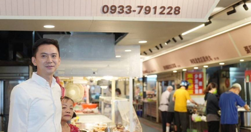 新竹縣竹北市長鄭朝方（左）率眾開箱竹北仁義市場改造成果。（圖／翻攝自竹北市公所媒體群組）